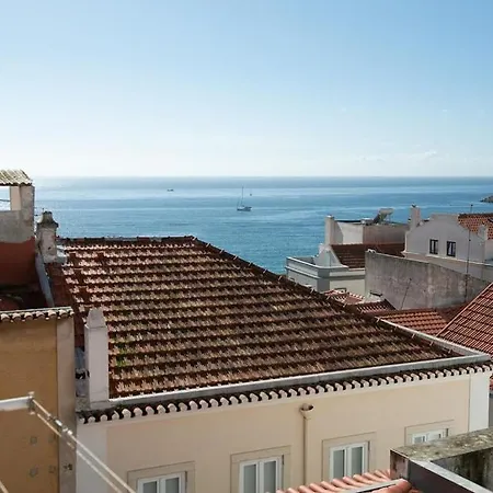 Apartment Oceanview Hideaway - 2 Bedroom In Sesimbra