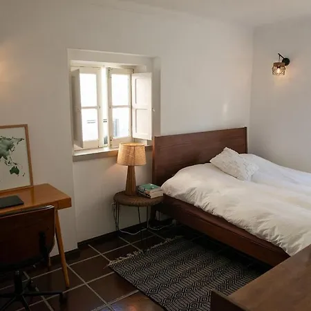 Oceanview Hideaway - 2 Bedroom In Sesimbra