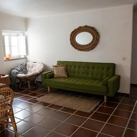 Oceanview Hideaway - 2 Bedroom In Apartment *