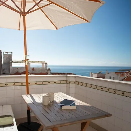 Oceanview Hideaway - 2 Bedroom In * Sesimbra
